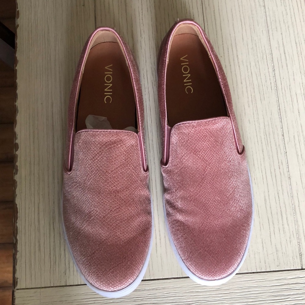 Vionic midi pink velvet slip-on sneakers